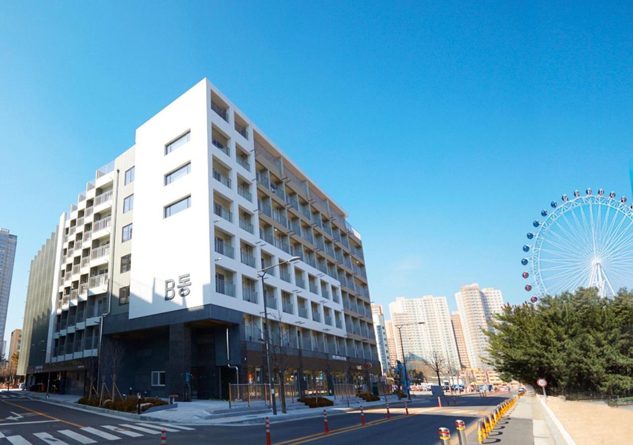 Sokcho Chonpines Beach Hotel Exterior photo